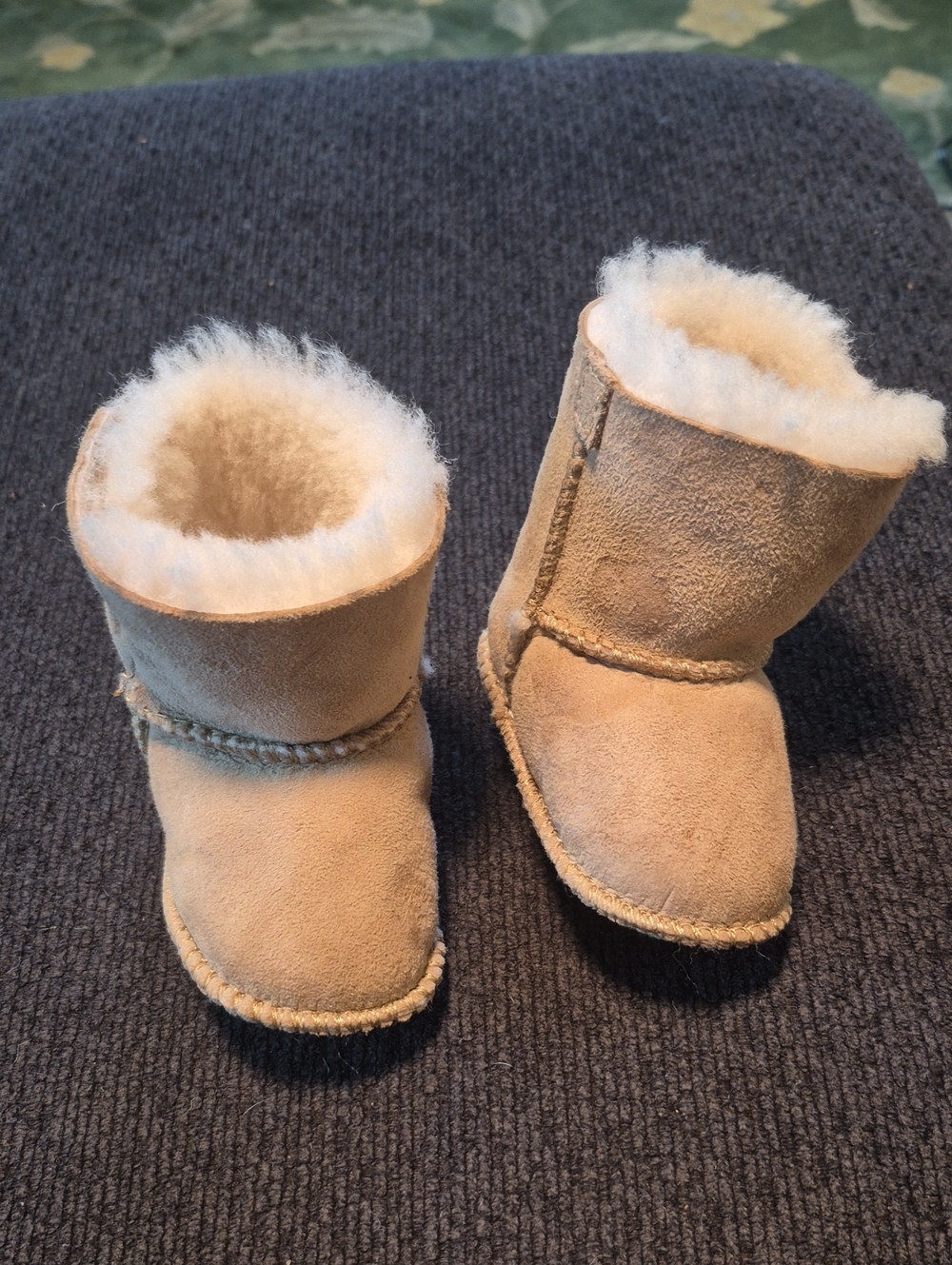 UGG Kids Shearling Lined Suede Boots in Tan